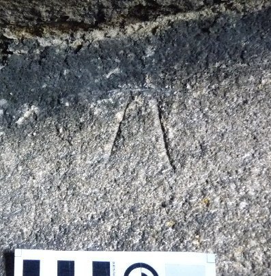 Letter Pi shape