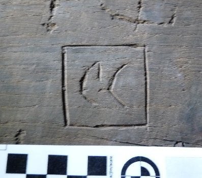 Engraved letter ‘R’ – with inverted V added (2 examples)