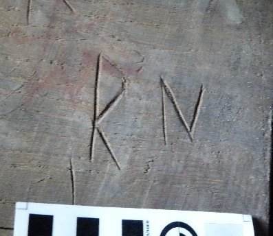 Engraved letters ‘R N’